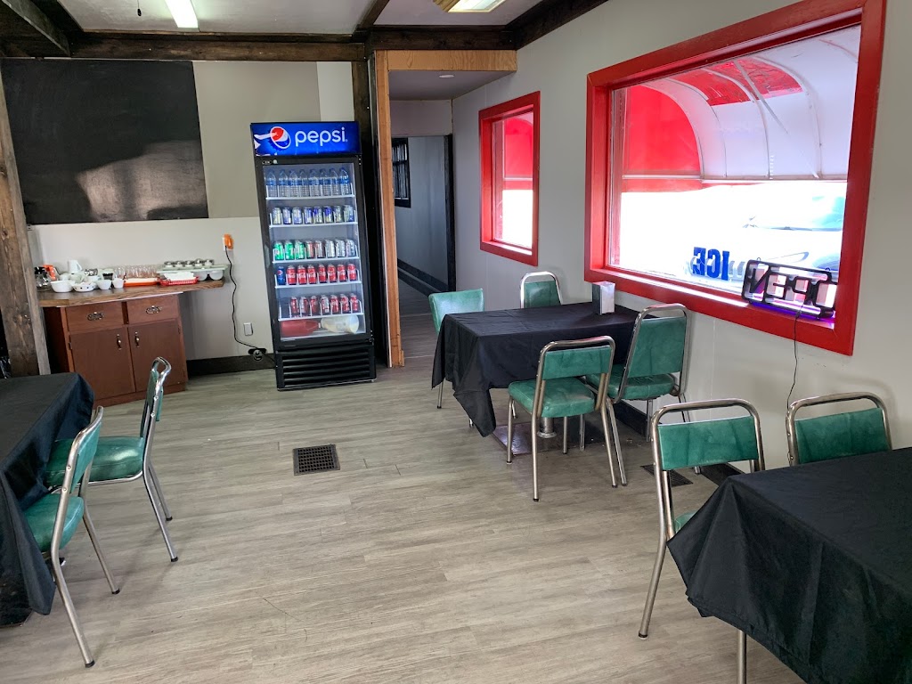 Holdfast Diner | 701 Main St, Holdfast, SK S0G 2H0, Canada | Phone: (306) 488-2138