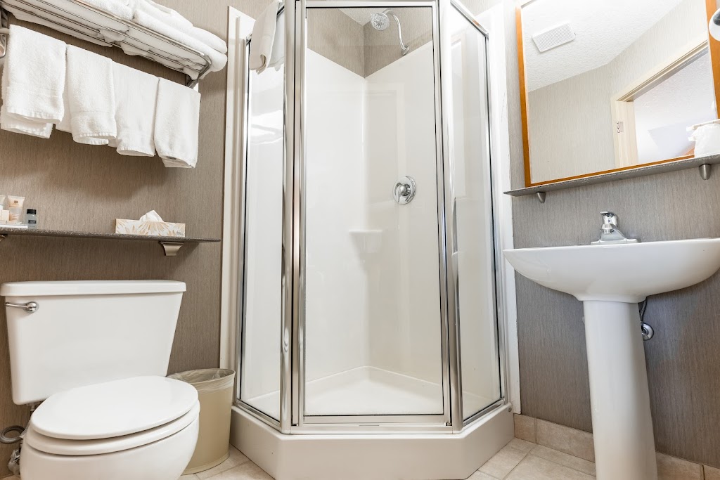 Canmore Inn & Suites | 1402 Bow Valley Trail, Canmore, AB T1W 1N5, Canada | Phone: (403) 609-4656