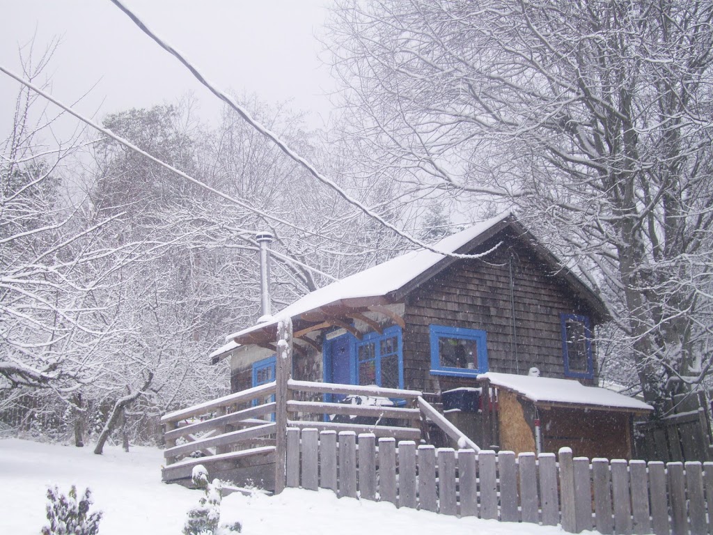 Orchard Cabin | 113 Perdue Rd, Salt Spring Island, BC V8K 2K6, Canada | Phone: (250) 537-1343