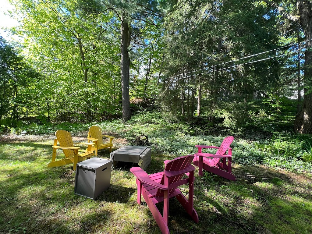Tall Pine BnB | 265 Sixth St, Gravenhurst, ON P1P 1M2, Canada | Phone: (416) 399-5981