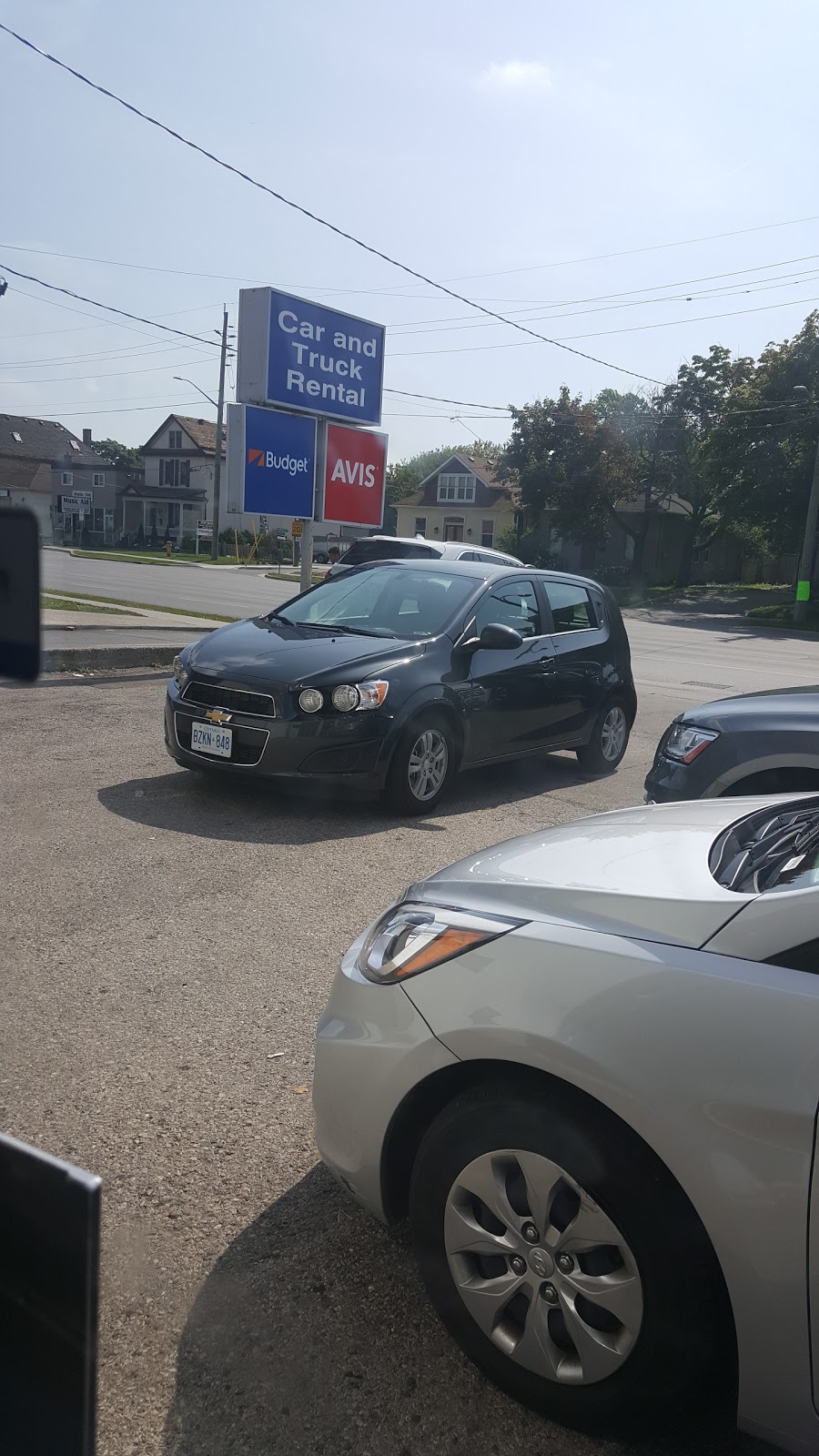 Avis Car Rental | 1737 Dundas Street East, London, ON N5W 3E3, Canada | Phone: (519) 672-2847