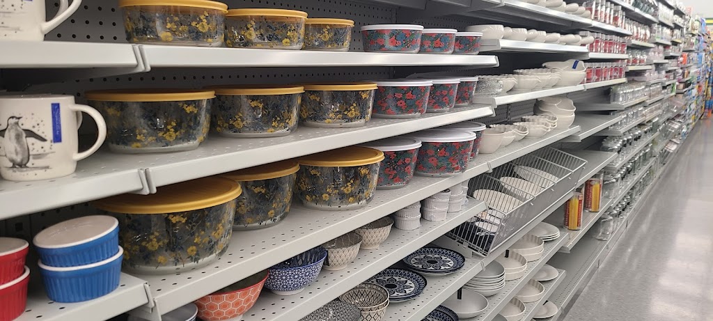 Dollarama | Power Centre, 1201 Sumas Way, Abbotsford, BC V2S 8H2, Canada | Phone: (604) 755-2468