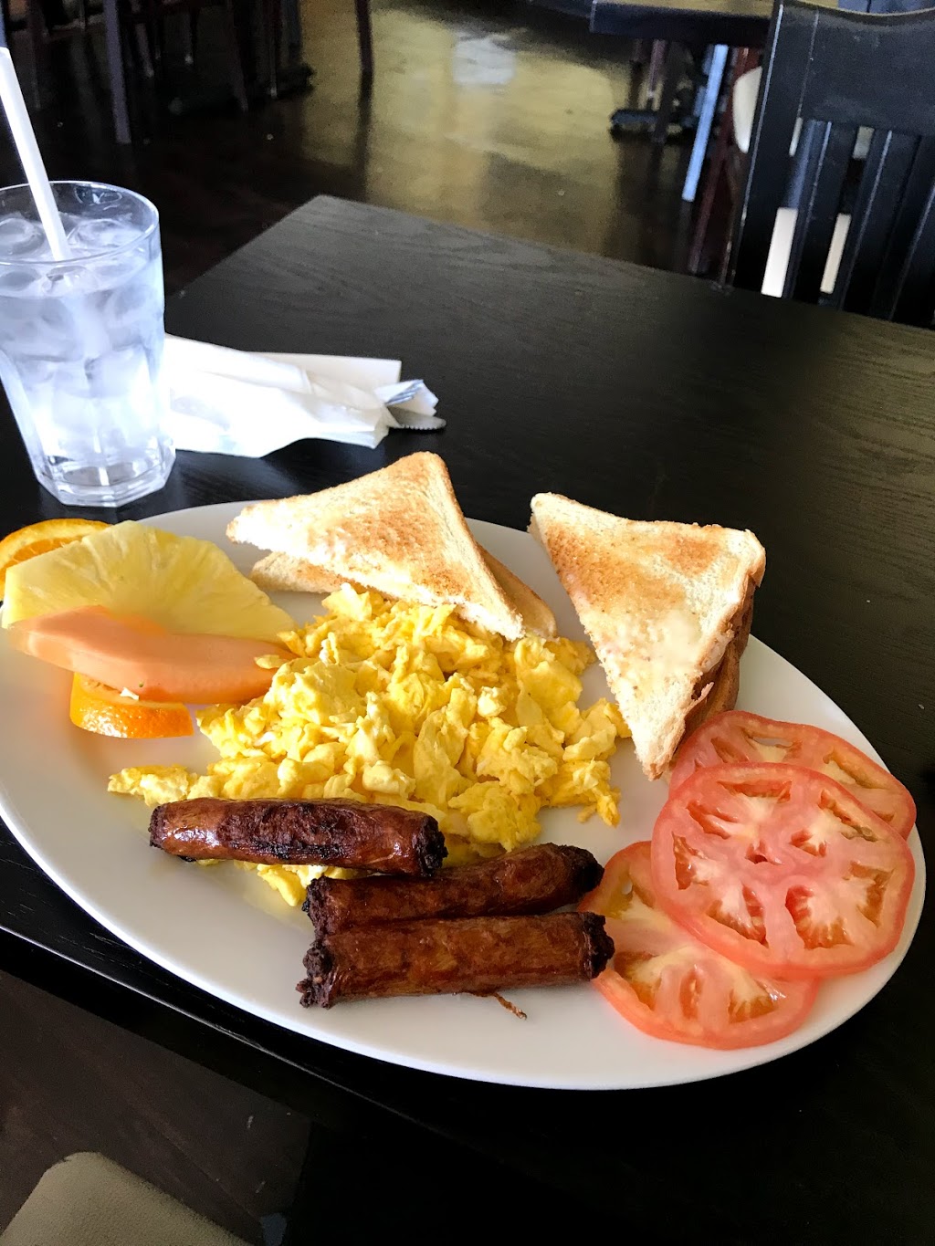 Victoria All Day Grill | 646 Danforth Rd, Scarborough, ON M1K 1G2, Canada | Phone: (416) 266-0101