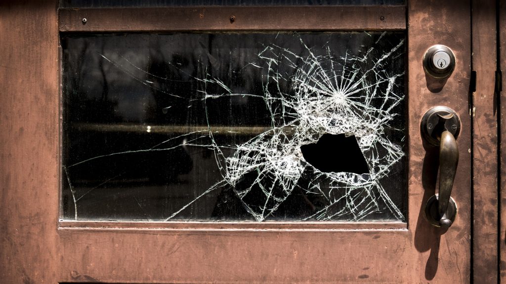 Blackfalds Auto Glass Ltd. | 39325-A RR27-3, Blackfalds, AB T0M 0J0, Canada | Phone: (403) 550-3697