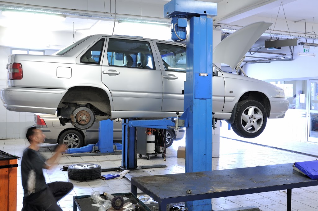 Mécanique Auto Longueuil - Claude Prevost | 2188 Rue de la Métropole, Longueuil, QC J4G 1R5, Canada | Phone: (450) 646-0773