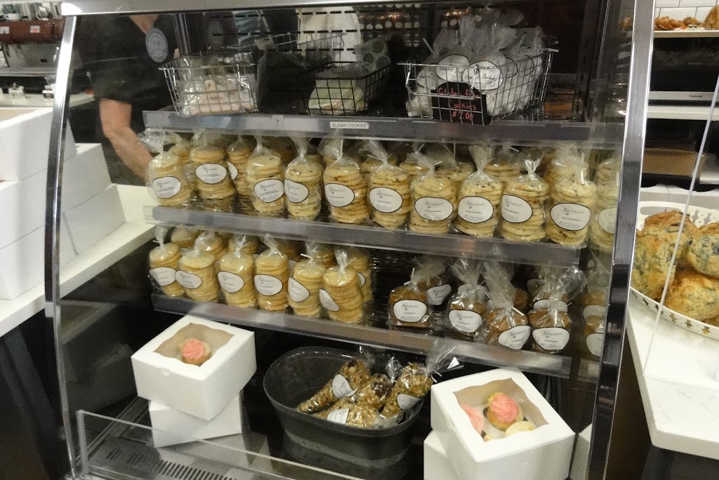 The Toasted Walnut | 7 King St E, Bowmanville, ON L1C 1N1, Canada | Phone: (905) 623-9090