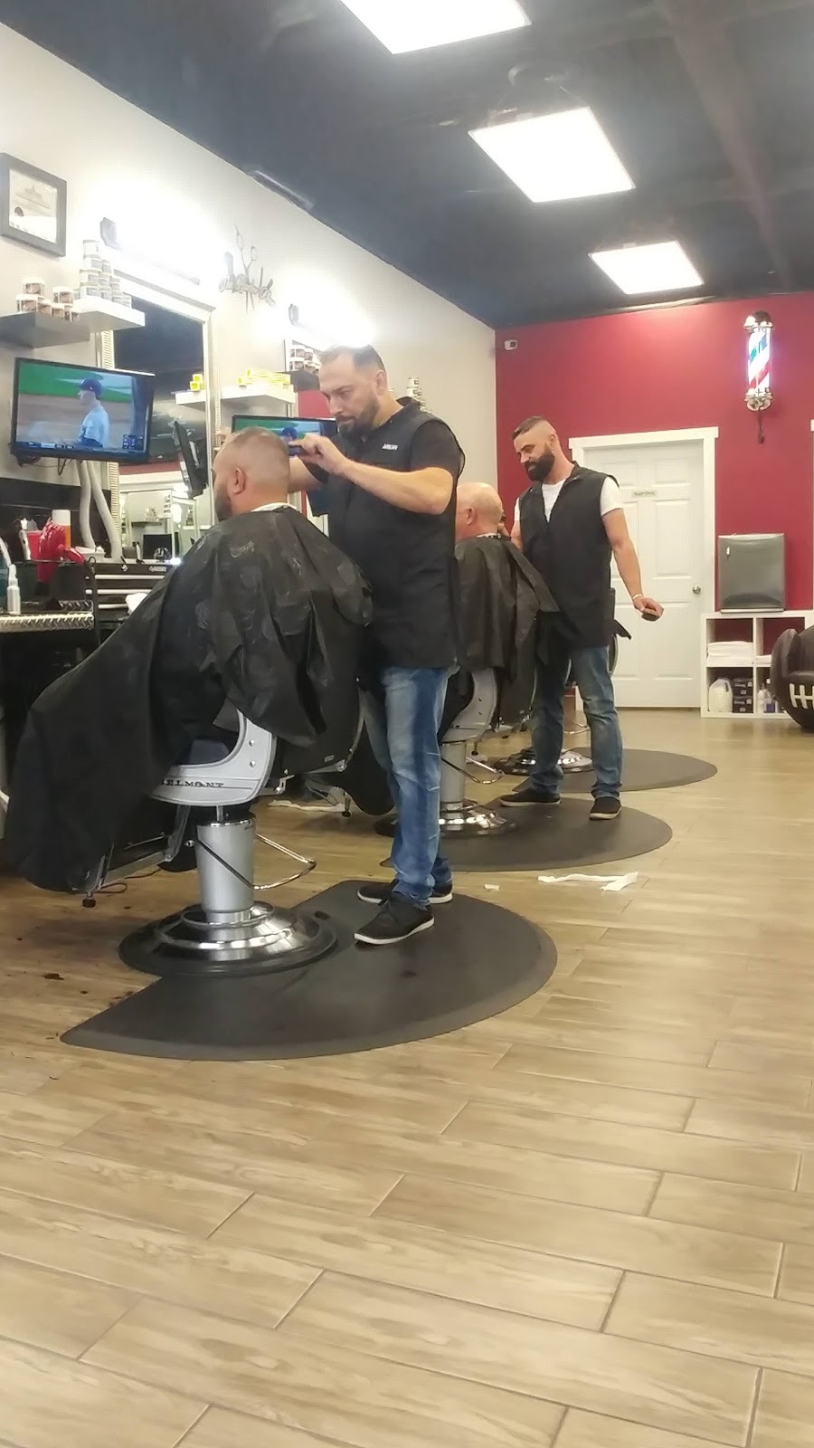 Masterblade Barbershop Calgary | 9825 Fairmount Dr SE #105, Calgary, AB T2J 0R9, Canada | Phone: (403) 452-3541