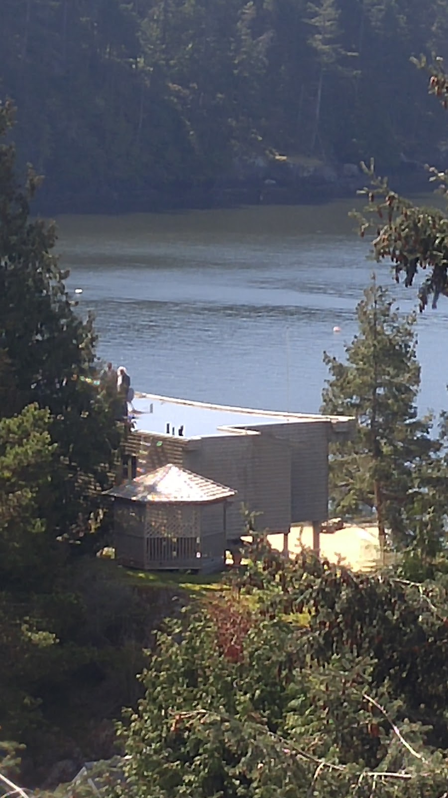 Lalitas Guest Chalet | 1G1, 1662 Adams Rd, Bowen Island, BC V0N 1G2, Canada | Phone: (604) 506-7534