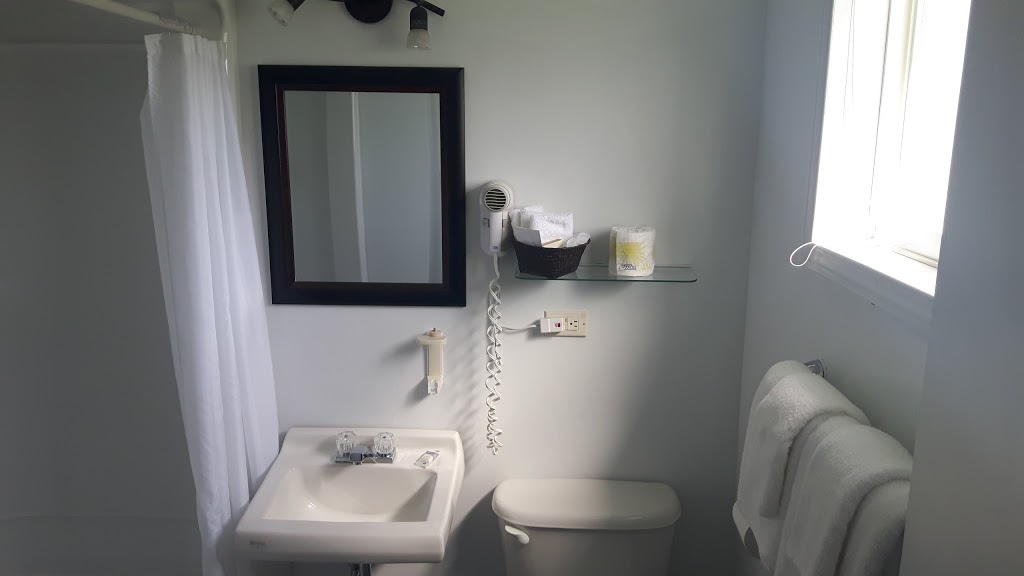 Tara Inn | 917 E River Rd, New Glasgow, NS B3H 3S5, Canada | Phone: (902) 752-8458