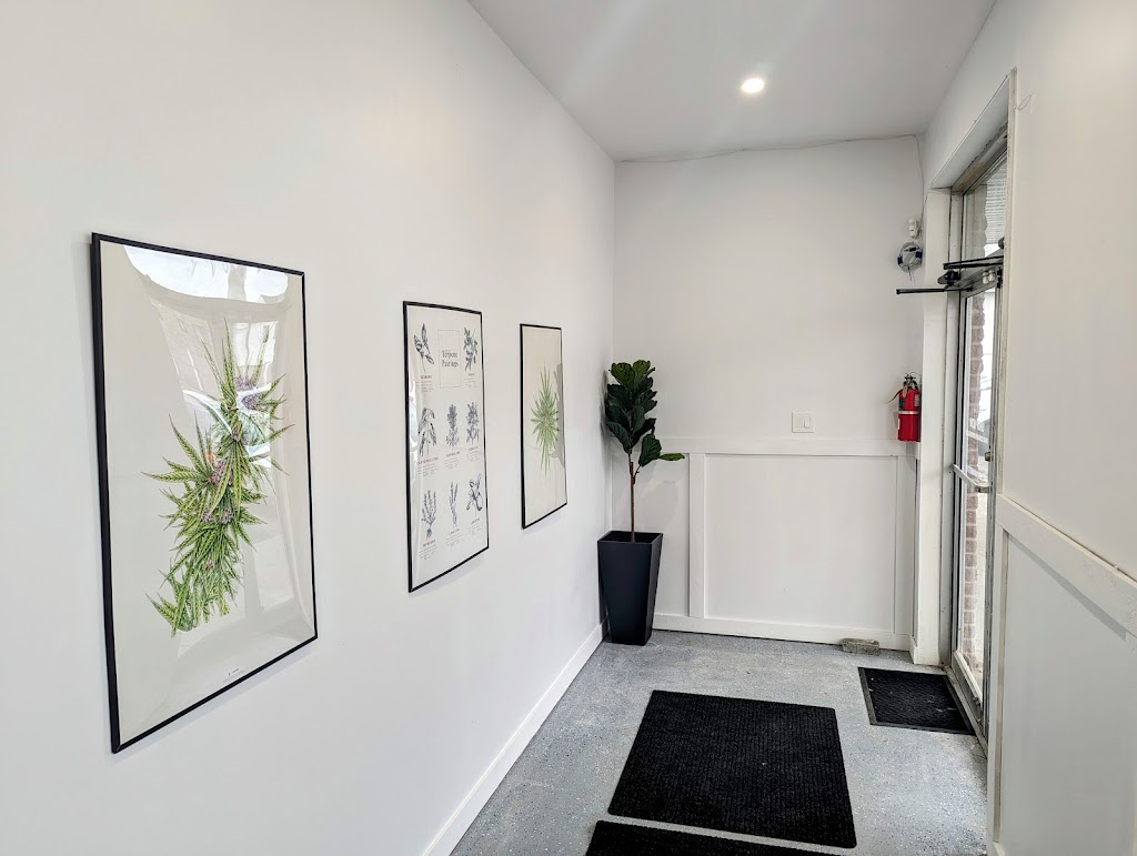 CANNABIS XPRESS | 2333 Church St Unit 3, North Gower, ON K0A 2T0, Canada | Phone: (647) 496-7952