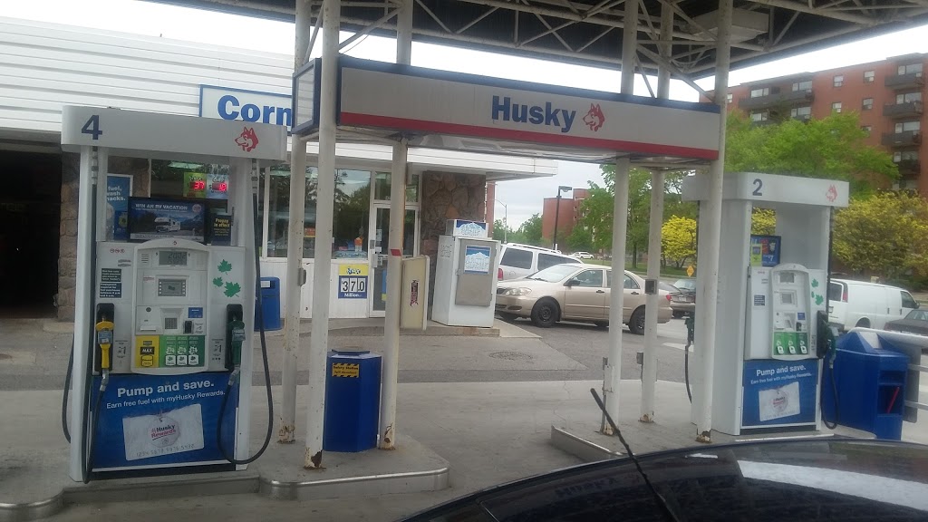HUSKY | 3405 Dixie Rd, Mississauga, ON L4Y 2A9, Canada | Phone: (905) 629-4858