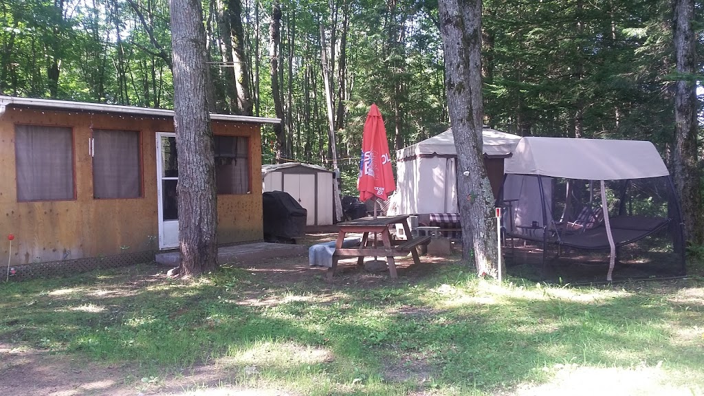 Camping Ste-Anne | 400 Montée Morel, Sainte-Anne-des-Plaines, QC J0N 1H0, Canada | Phone: (450) 478-1712