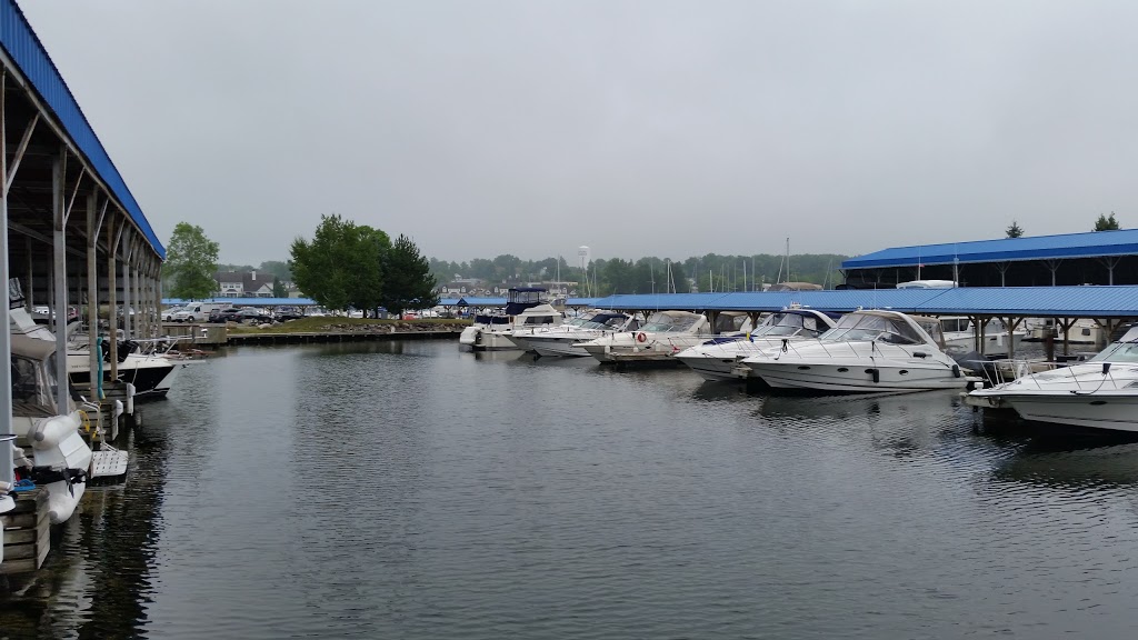 Queens Cove Marina | 67 Juneau Rd, Victoria Harbour, ON L0K 2A0, Canada | Phone: (705) 534-4100