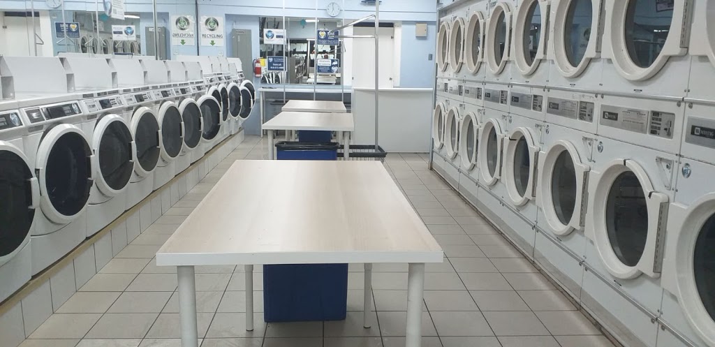 Sparkling Clean Laundry - 24/7 HRS | 1736 Lawrence Ave E, Scarborough, ON M1R 2Y2, Canada | Phone: (647) 497-5352