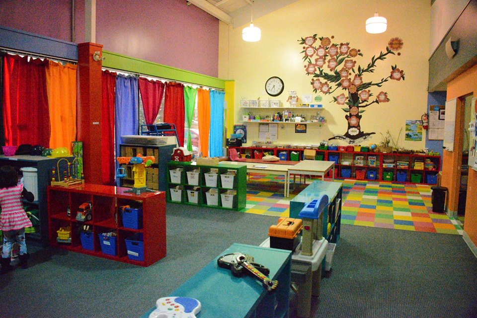 Tiny Tots Daycare & Preschool | 2748 37 Ave NE, Calgary, AB T1Y 5L3, Canada | Phone: (403) 457-4748