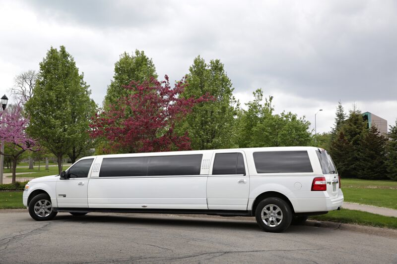 Regional Limousine | 209 Jarvis St, Fort Erie, ON L2A 2S7, Canada | Phone: (289) 876-9699