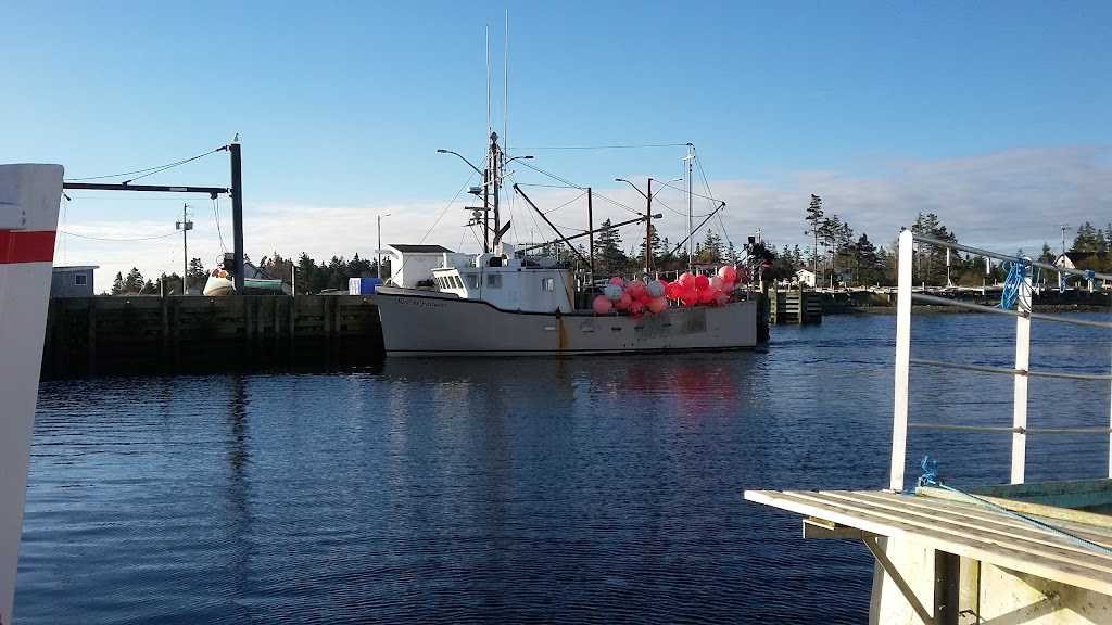 Surf Seafoods (2009) Limited | 16 Commercial St, Port La Tour, NS B0W 2T0, Canada | Phone: (902) 768-2535