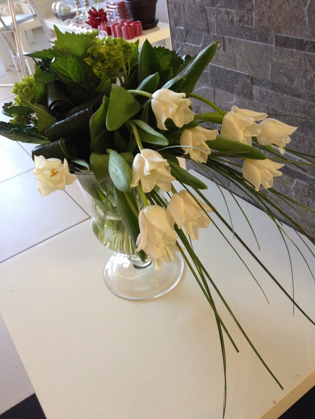 Bourgeon fleuriste | 1218 Rue Fleury E, Montréal, QC H2C 1R1, Canada | Phone: (514) 384-1616