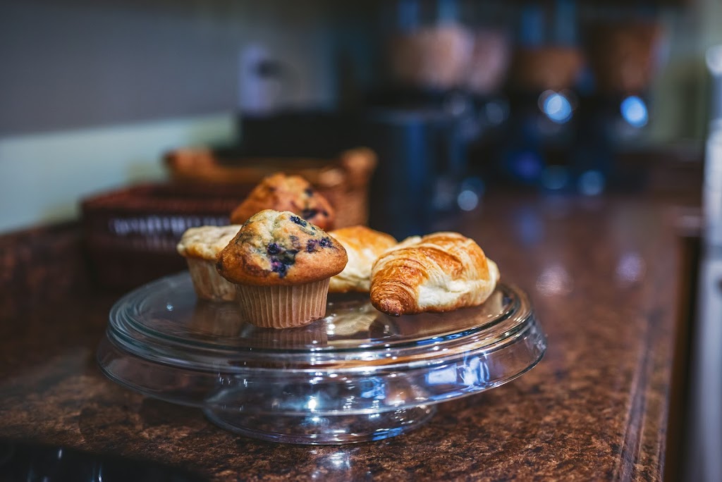 The Whitewater Inn | 1739 Beachburg Rd, Beachburg, ON K0J 1C0, Canada | Phone: (613) 639-9457