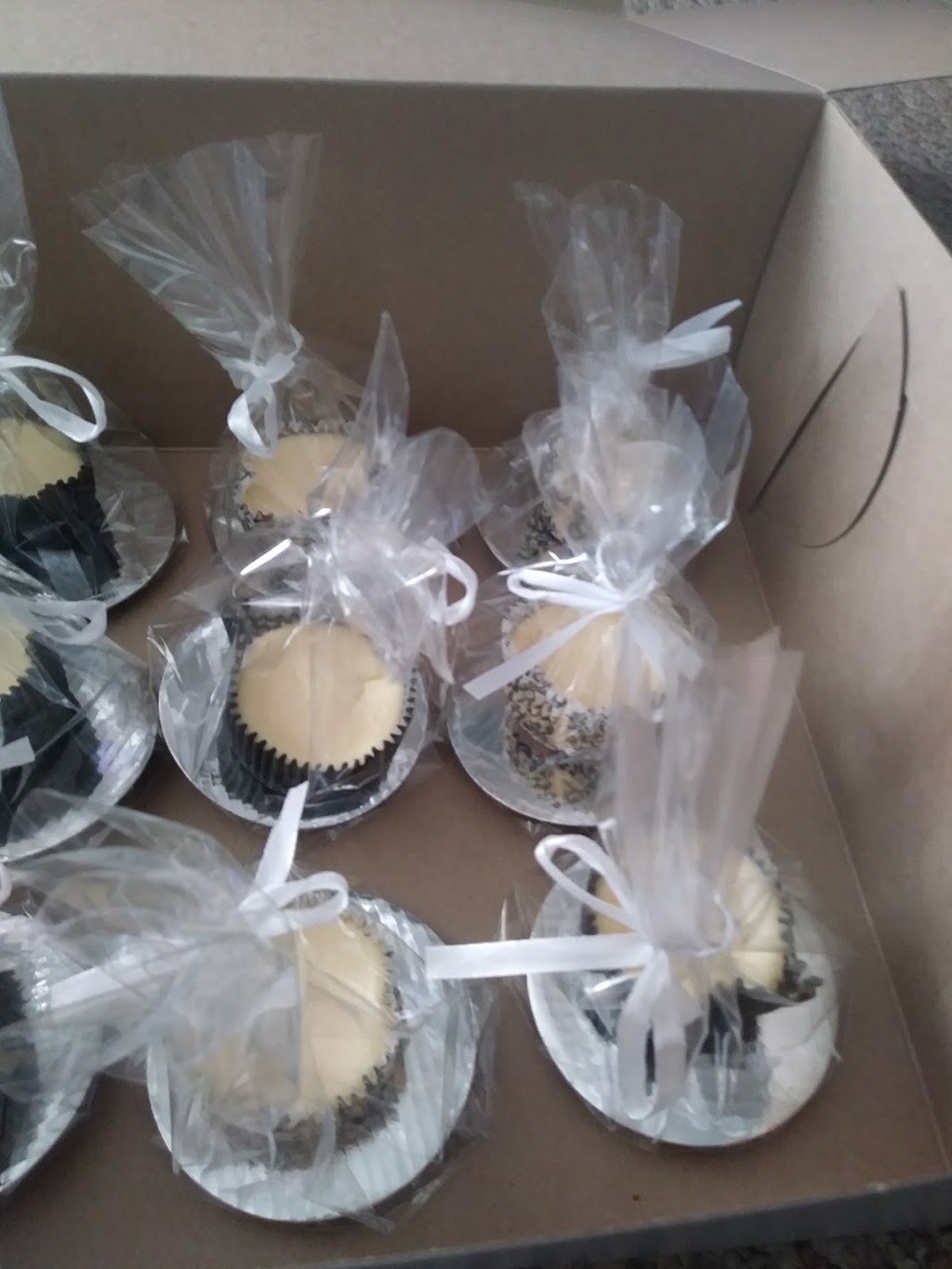 Delightful Mini sweets | 76 Turnbull Rd, Dundas, ON L9L 3W7, Canada | Phone: (289) 788-7287