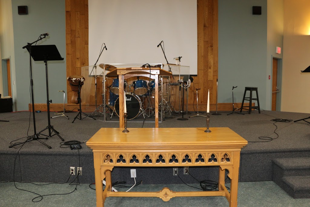 Pinegrove Fellowship Church | 295 Taylor Rd, Bracebridge, ON P1L 1K1, Canada | Phone: (705) 645-4771
