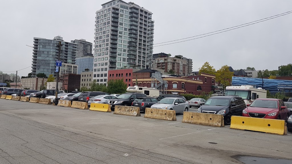Advanced Parking Quayside Drive - Lot #9056 | 750 Quayside Dr, New Westminster, BC V3M 6B9, Canada | Phone: (604) 681-6152
