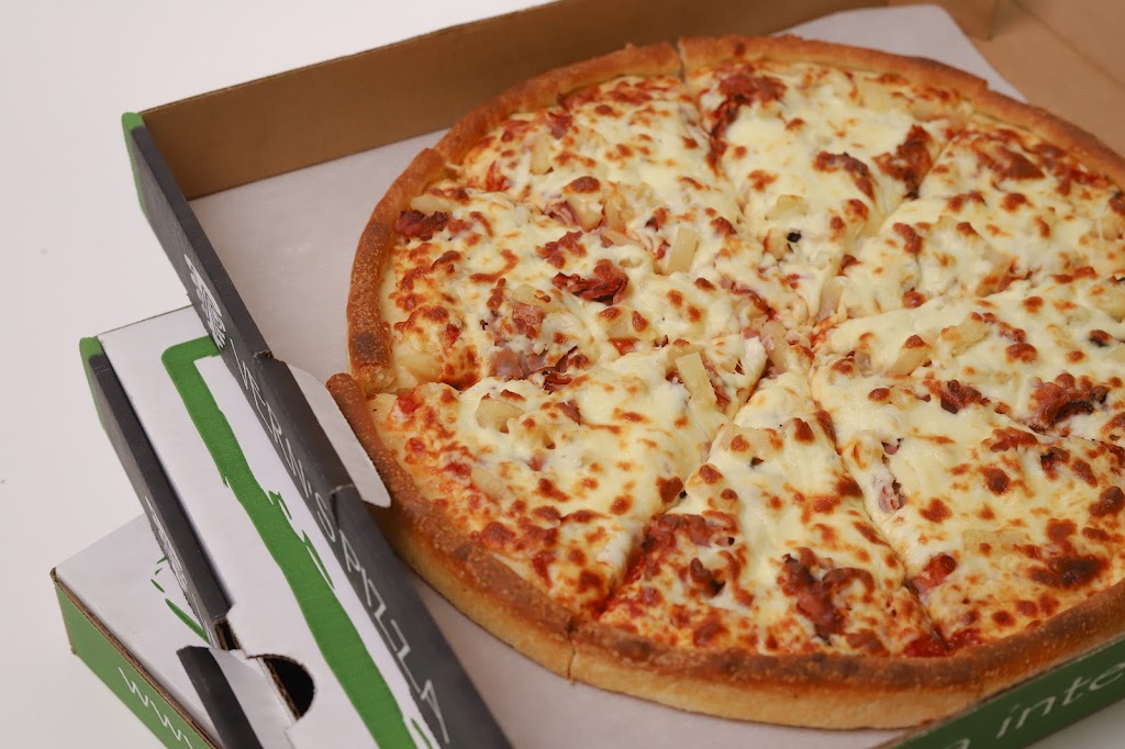 Verns Pizza - St Anne Winnipeg | 147 St Annes Rd, Winnipeg, MB R2M 2Z5, Canada | Phone: (204) 306-0202