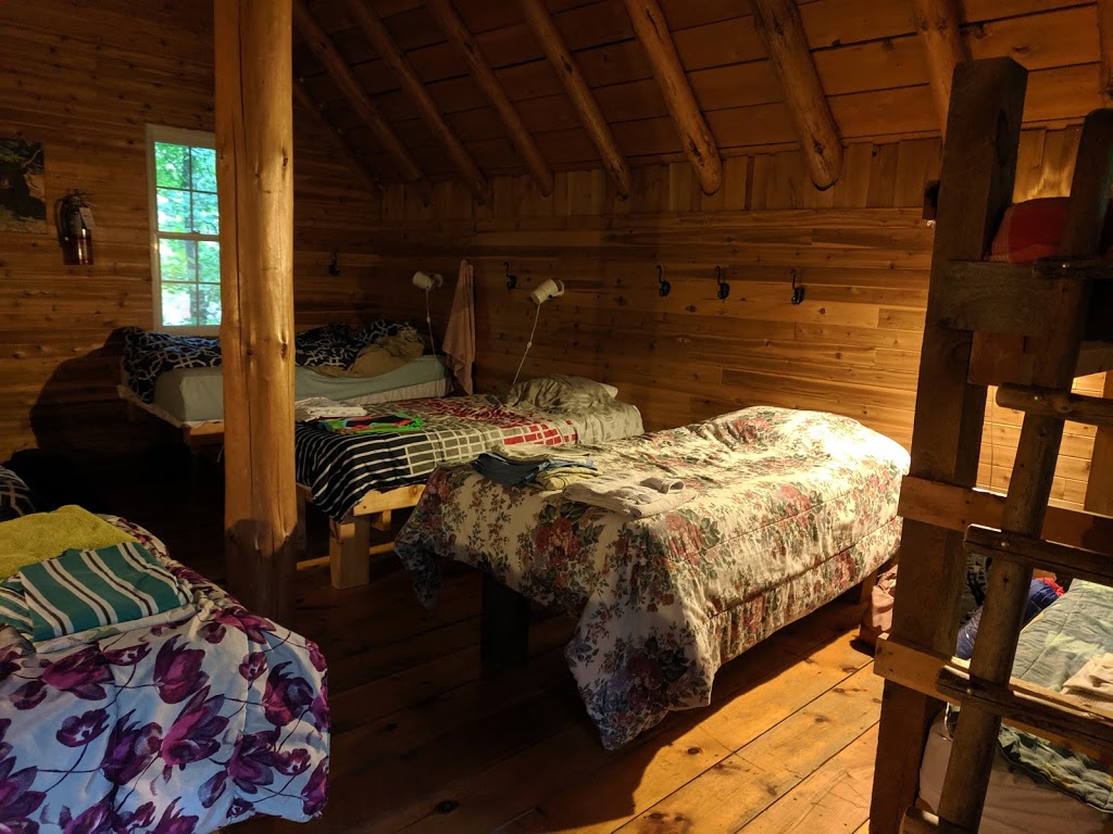 Wolf Den Nature Retreat Hostel & Cabins | 4568 ON-60, Dwight, ON P0A 1H0, Canada | Phone: (705) 635-9336