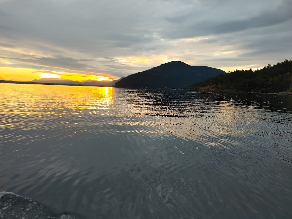 Paradise Marina Place | 1241 Sutherland Dr, Cowichan Bay, BC V0R 1N2, Canada | Phone: (250) 797-7788