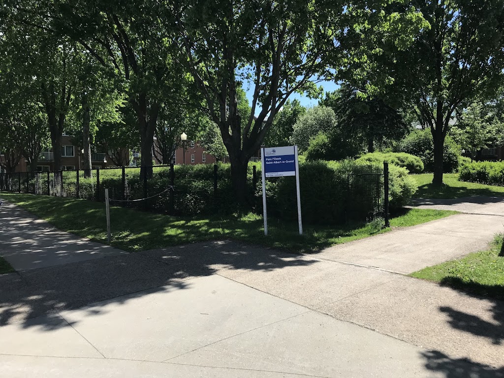 Clôtures Universelles Inc | 531 Rue Roussin, Québec, QC G3G 2C8, Canada | Phone: (418) 849-2808
