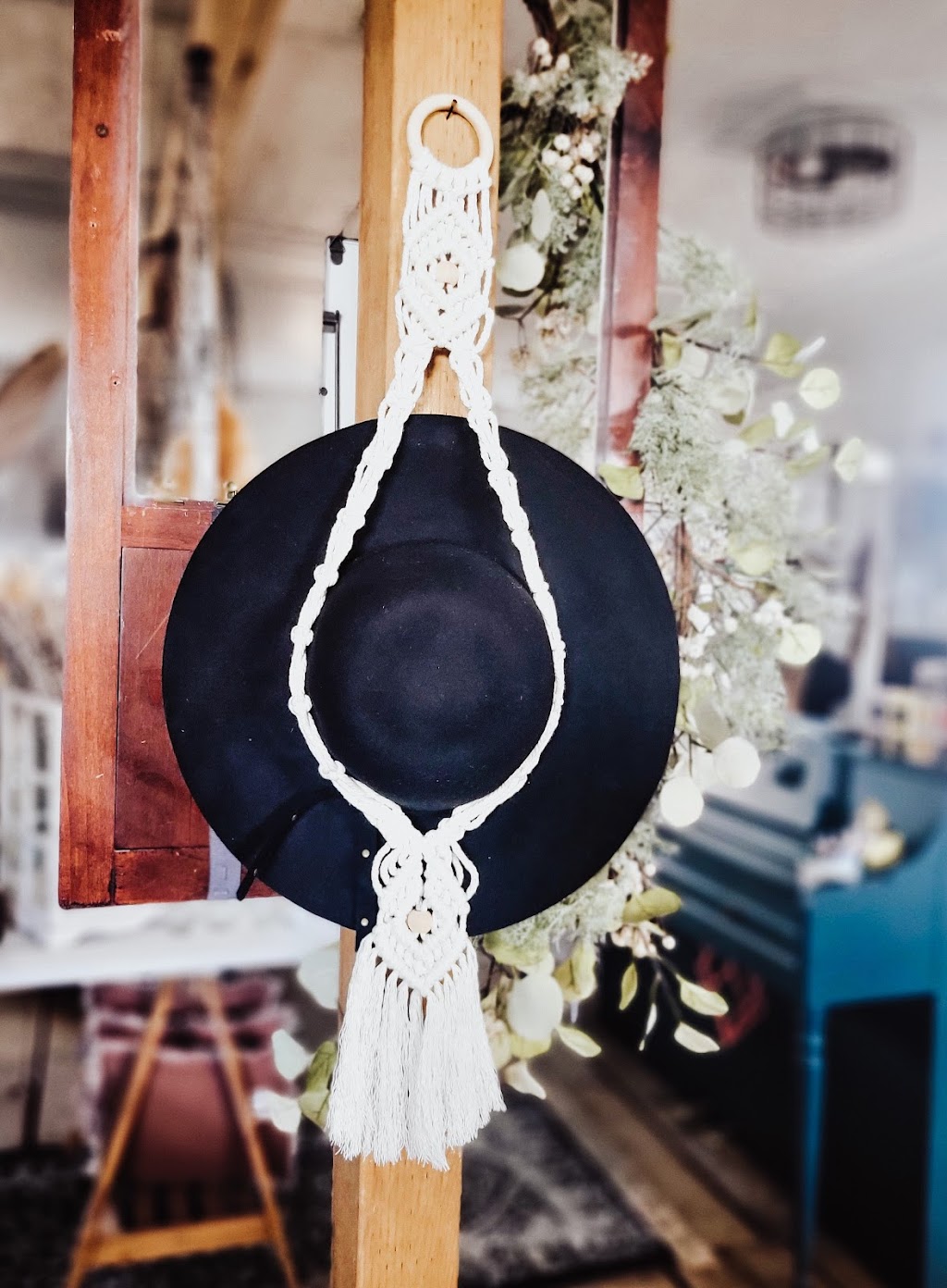 Fox & Willow Home Decor | 21245, Township Rd 552, Fort Saskatchewan, AB T8L 4A9, Canada | Phone: (780) 217-2944