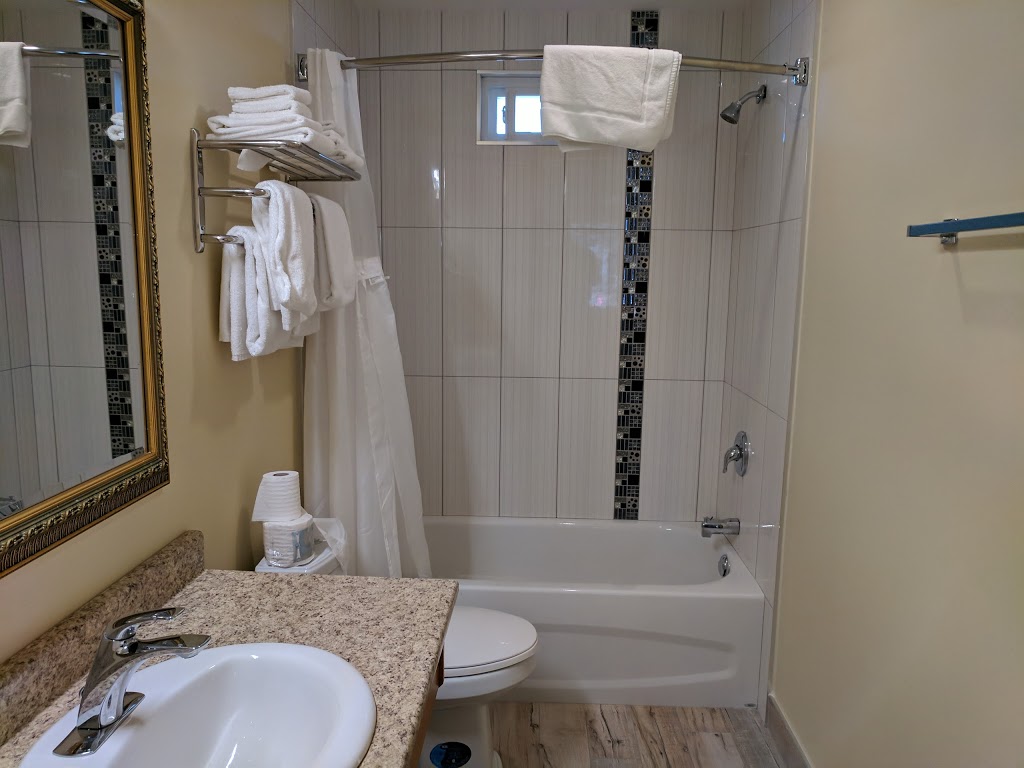 Sahara Courtyard Inn LTD | 6205 Cottonwood Dr, Osoyoos, BC V0H 1V0, Canada | Phone: (250) 495-7211