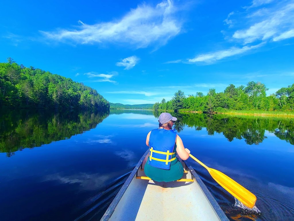 Algonquins Edge Resort | 24909 ON-60, Whitney, ON K0J 2M0, Canada | Phone: (416) 951-1230