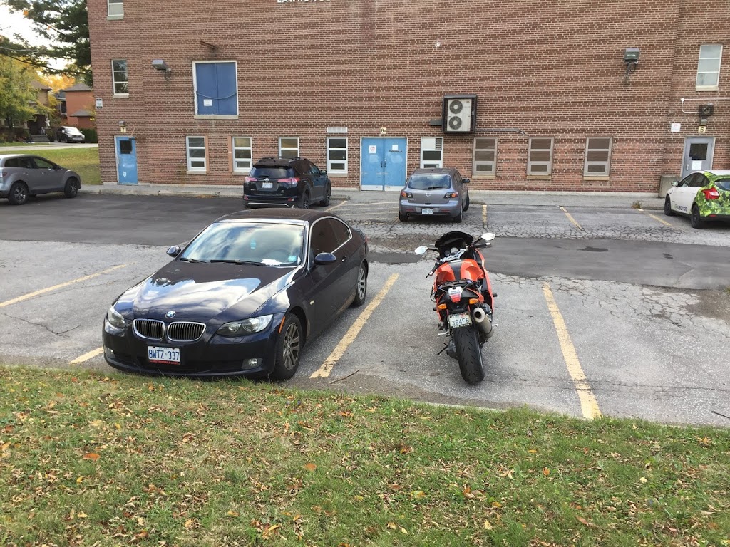 Lawrence Park Collegiate Institute | 125 Chatsworth Dr, Toronto, ON M4R 1S1, Canada | Phone: (416) 393-9500
