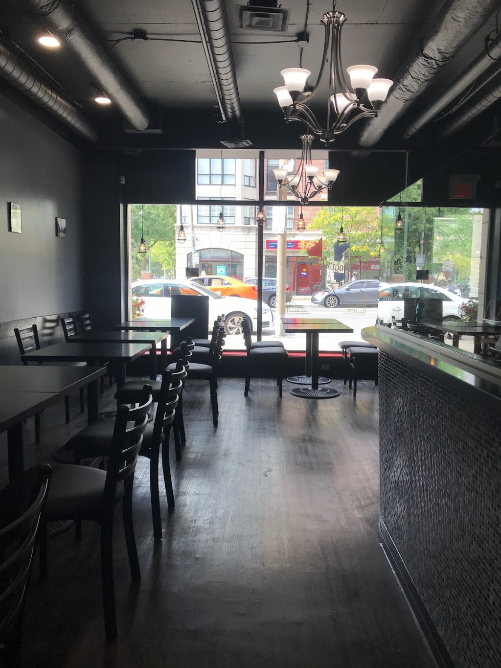 Vogue Café | 2721 Yonge St, Toronto, ON M4N 2H8, Canada | Phone: (416) 482-1707