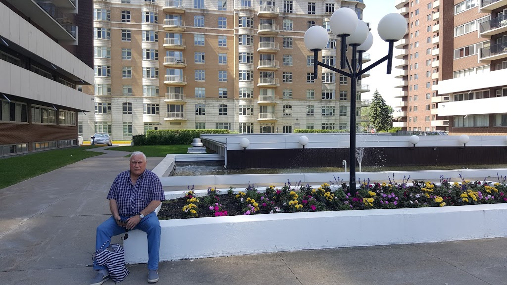 Presidential Towers Montreal | 5720 Boul Cavendish, Côte Saint-Luc, QC H4W 1S9, Canada | Phone: (514) 489-7535
