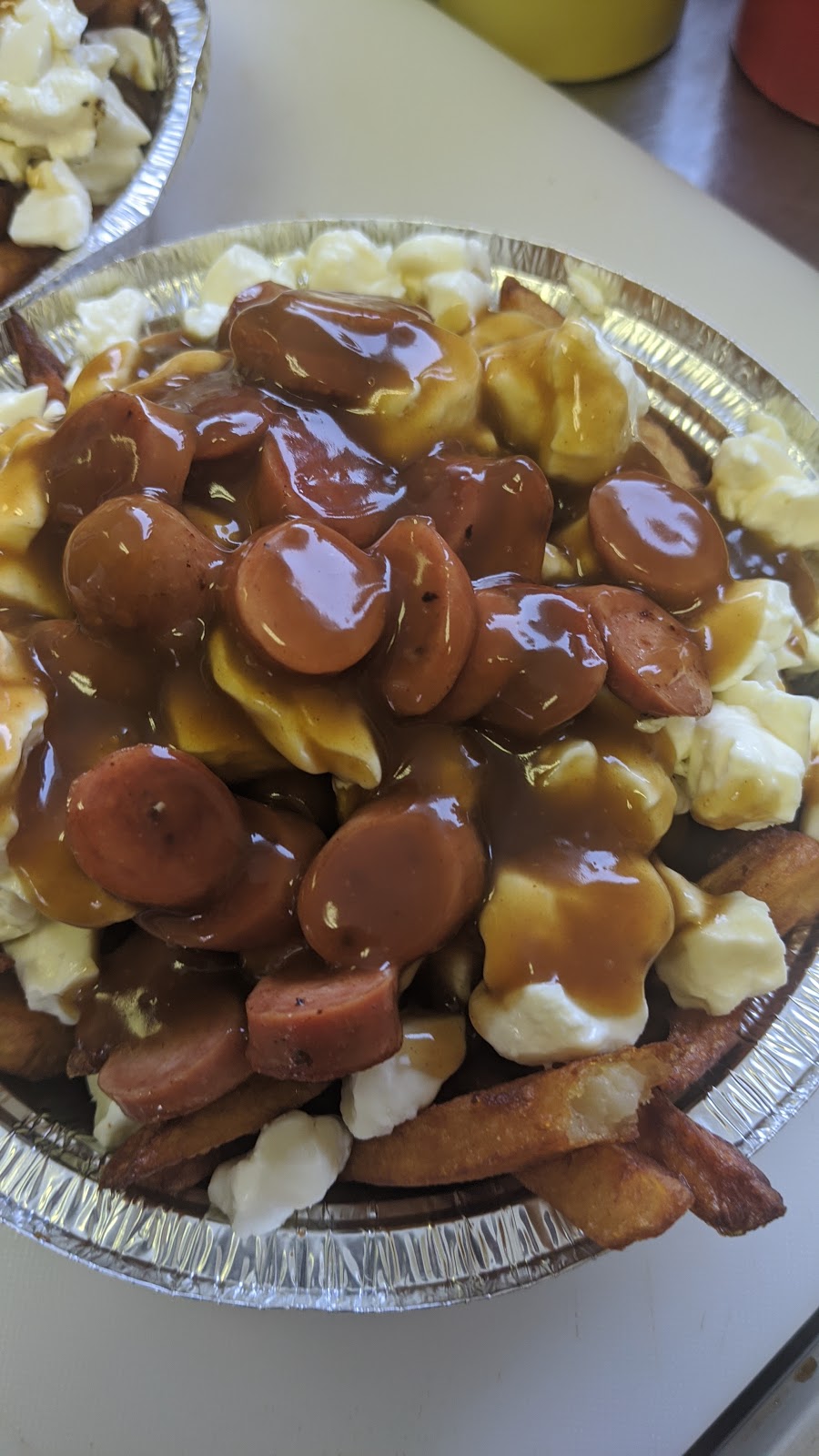 RESTAURANT LE ST-H | 238 Chemin Cartier, Saint-Hilarion, QC G0A 3V0, Canada | Phone: (418) 400-8808