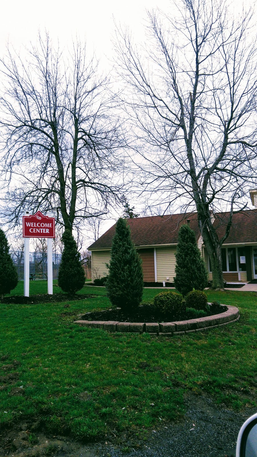 Colonie Apartments | 1 Durham Dr Apt B, Buffalo, NY 14228, USA | Phone: (716) 217-2441