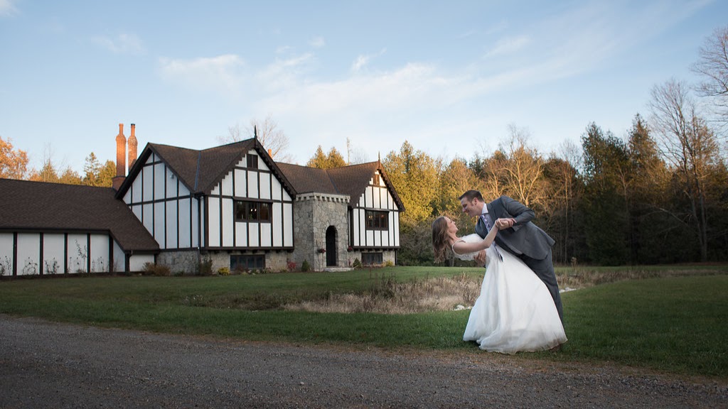 Erin Estate Weddings | 6107 Second Line, Orton, ON L0N 1N0, Canada | Phone: (289) 218-7663