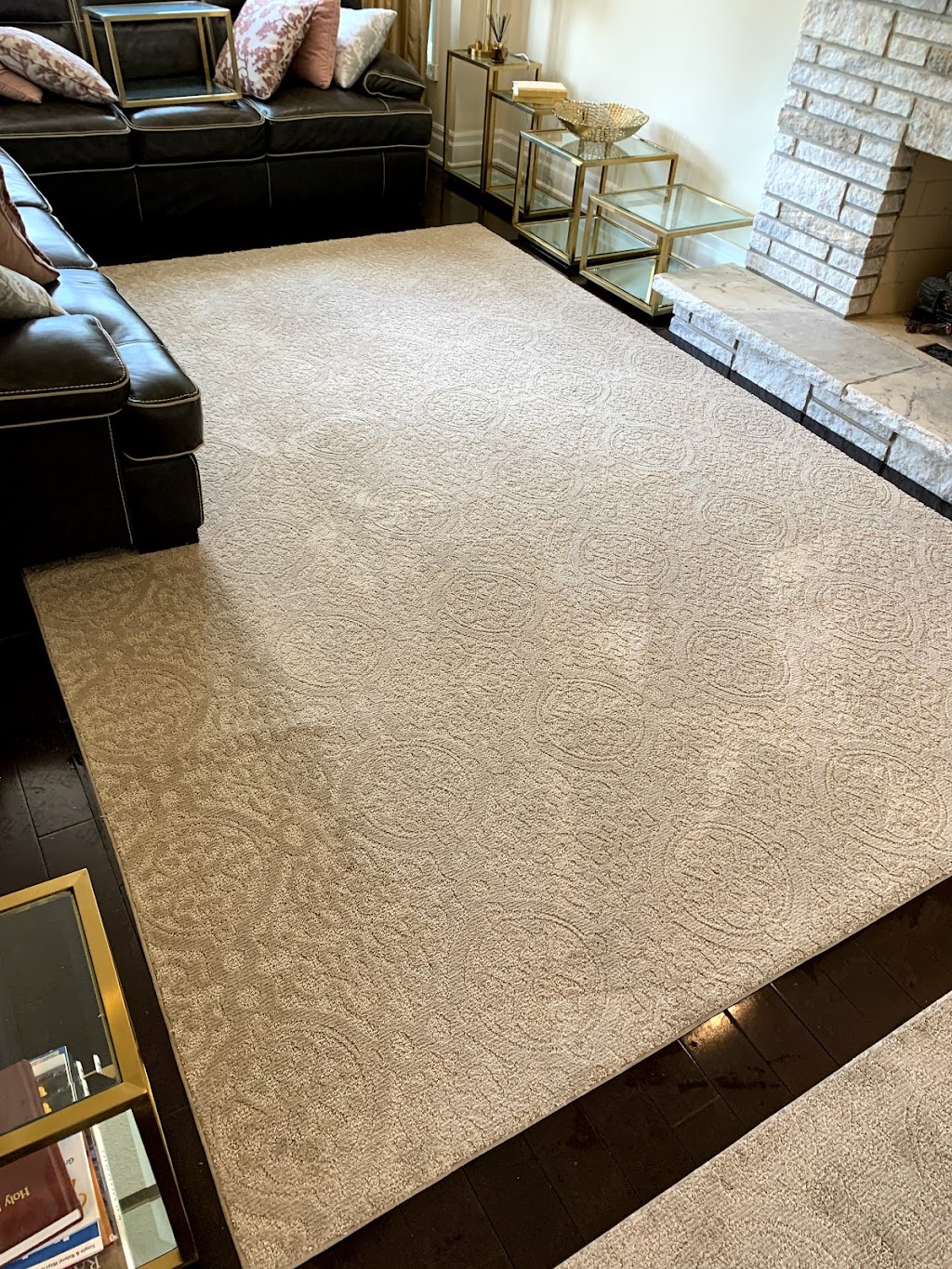 Luna Carpet & Upholstery Rug Cleaning | 3880 Duke of York Blvd #108, Mississauga, ON L5B 4M7, Canada | Phone: (647) 446-0095
