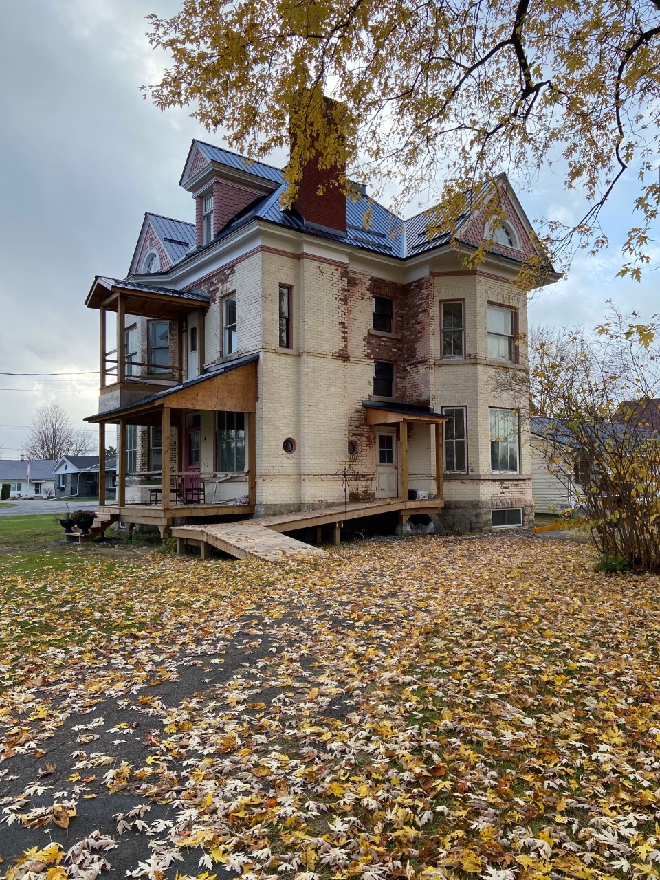 Circa Bed and Breakfast | 202 Rue Main, Shawville, QC J0X 2Y0, Canada | Phone: (819) 635-7699