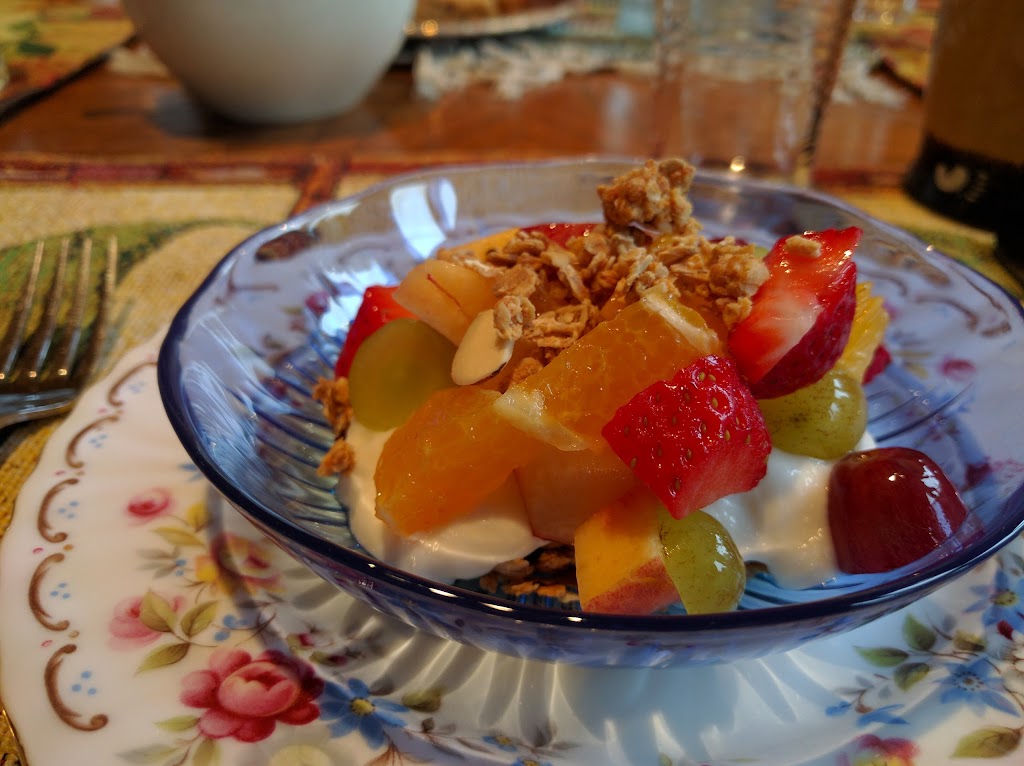 Log Cabin Bed & Breakfast @ Hemlock Point | 382 Pinegrove Rd, Perry, ON P0A 1J0, Canada | Phone: (705) 636-5541