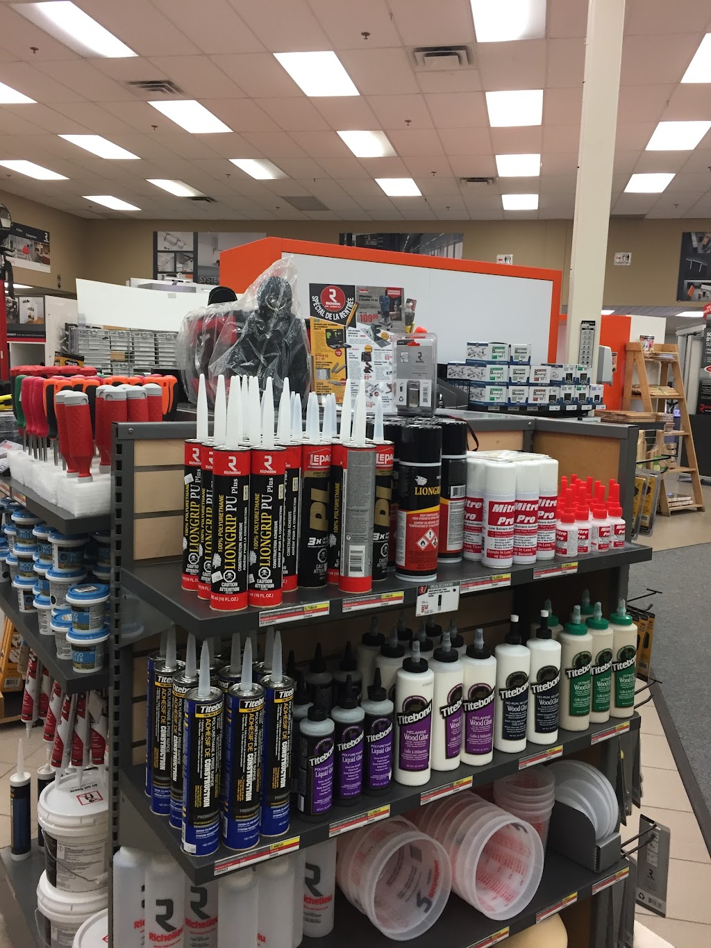 Richelieu Hardware - HQ | 7900 Boul Henri-Bourassa O, Saint-Laurent, QC H4S 1V4, Canada | Phone: (800) 361-6000