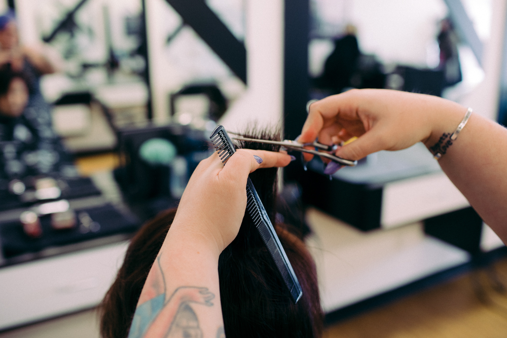 Singletons Hair Care | 1668 Main St, Winnipeg, MB R2V 1Y9, Canada | Phone: (204) 338-4957