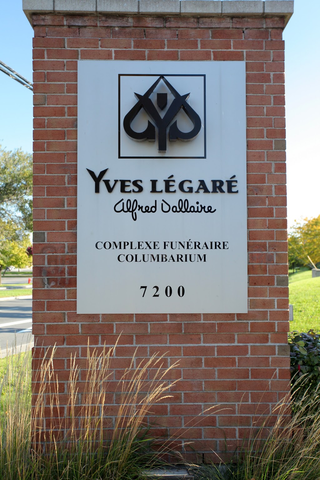 funerary complexes Yves Légaré - LaSalle | 7200 Boulevard Newman, LaSalle, QC H8N 1X2, Canada | Phone: (514) 595-1500