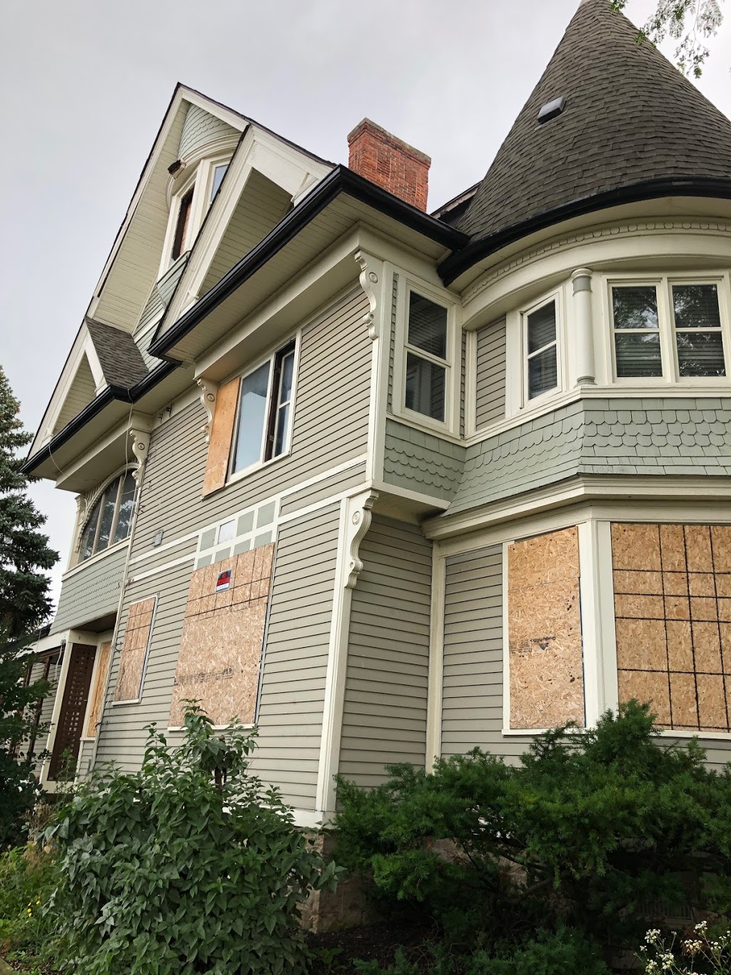 Western Wall Windows & Glazing | 2211 Sherobee Rd #2506, Mississauga, ON L5A 2H5, Canada | Phone: (647) 961-8637