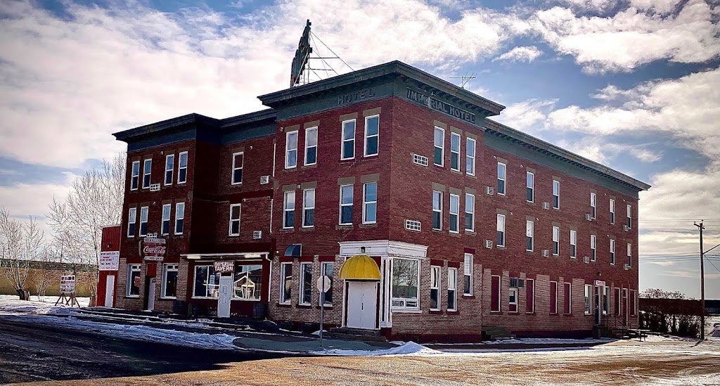 Imperial Hunter Hotel | 501 2 Ave, Bassano, AB T0J 0B0, Canada | Phone: (403) 641-3544