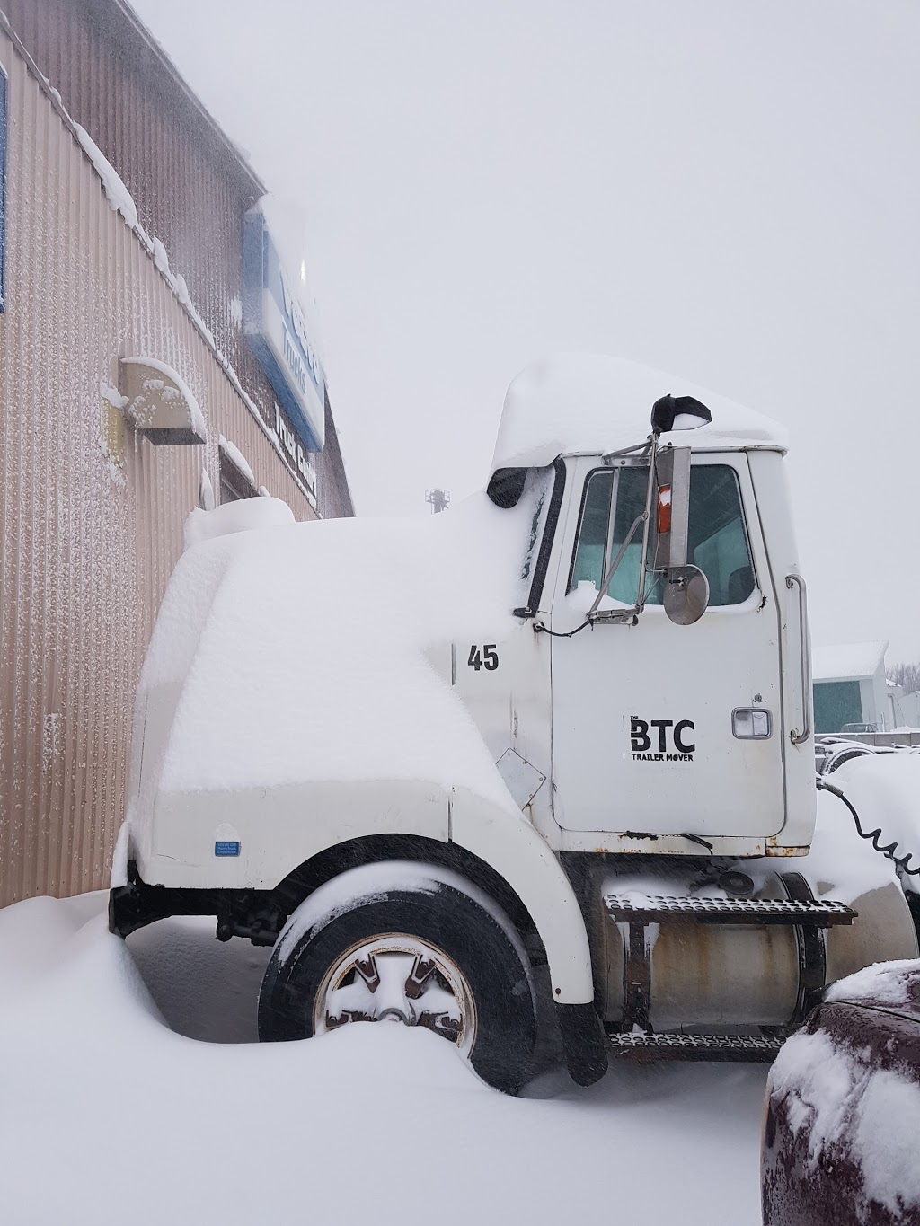 Minto Truck Centre | 5196 ON-23, Palmerston, ON N0G 2P0, Canada | Phone: (519) 510-2120