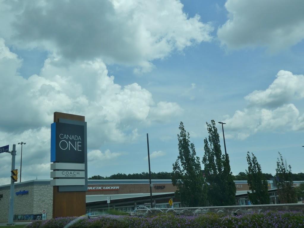 COACH Outlet | 7500 Lundys Lane Space A14, Niagara Falls, ON L2H 1G8, Canada | Phone: (905) 371-1106