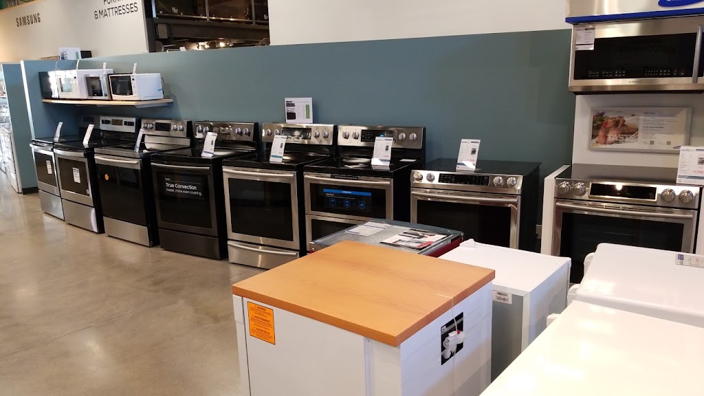 Co-op@home | 555 S Railway Ave, Winkler, MB R6W 4B2, Canada | Phone: (204) 325-8777